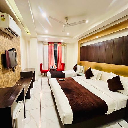Frankstay -Le Unit By Worth Yeni Delhi Dış mekan fotoğraf
