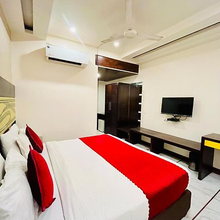 Frankstay -Le Unit By Worth Yeni Delhi Dış mekan fotoğraf